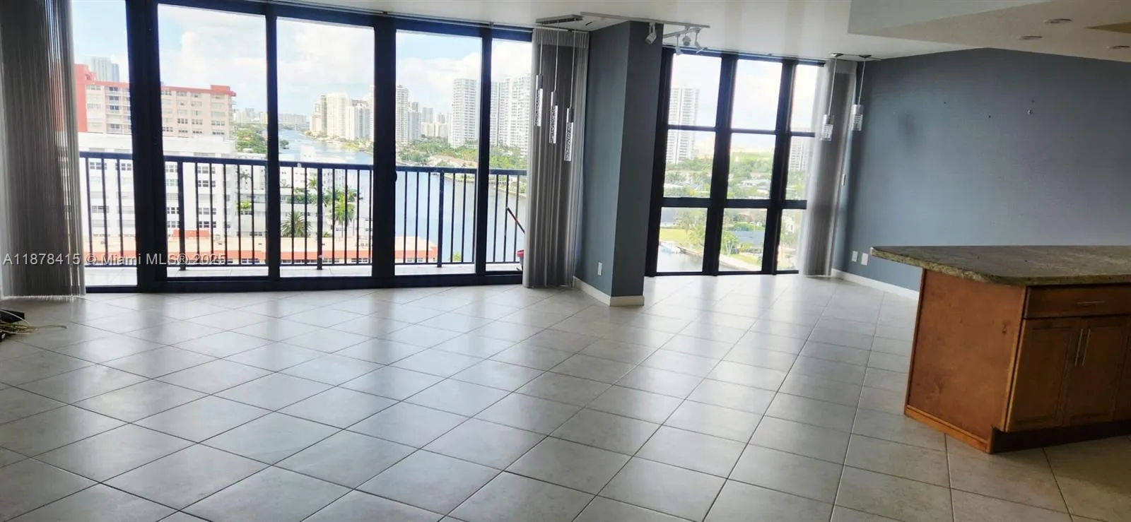 2017 S Ocean Dr, #1408