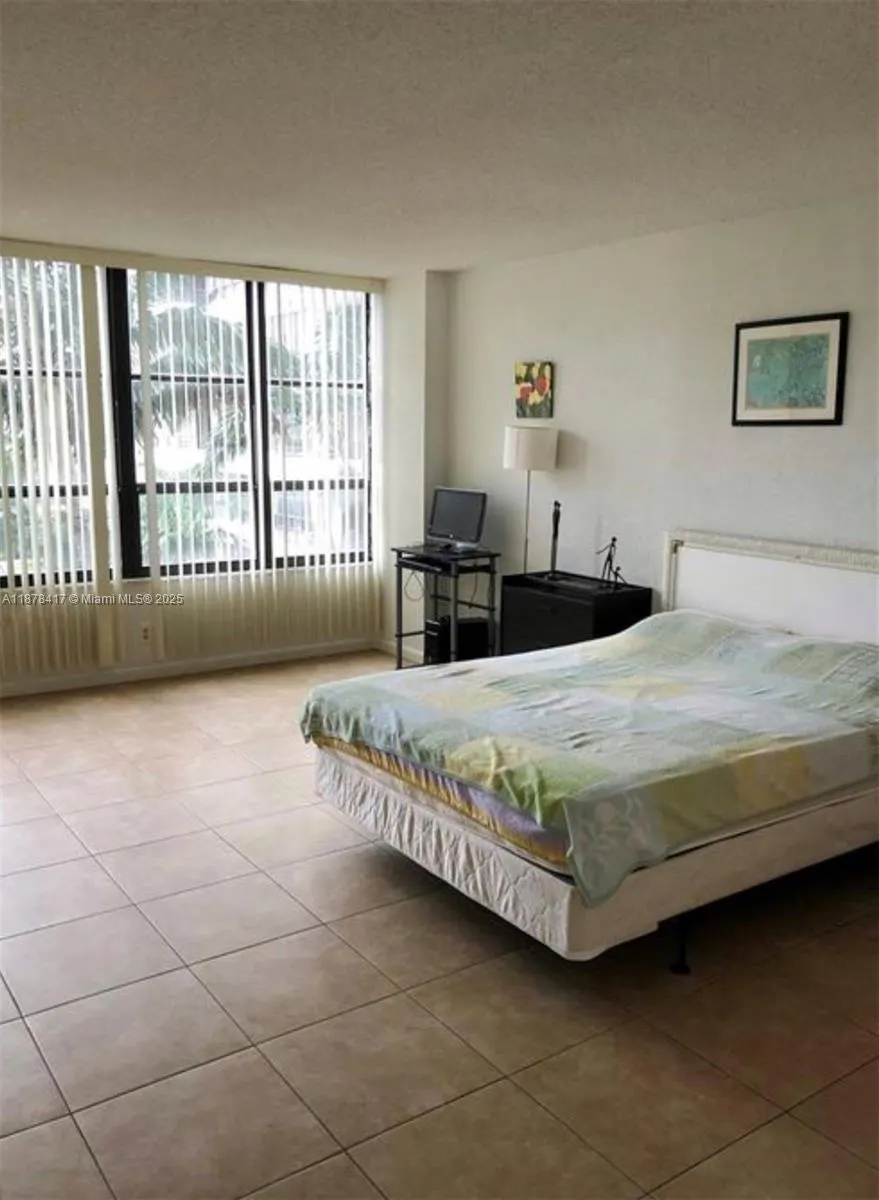 600 Three Islands Blvd, #418