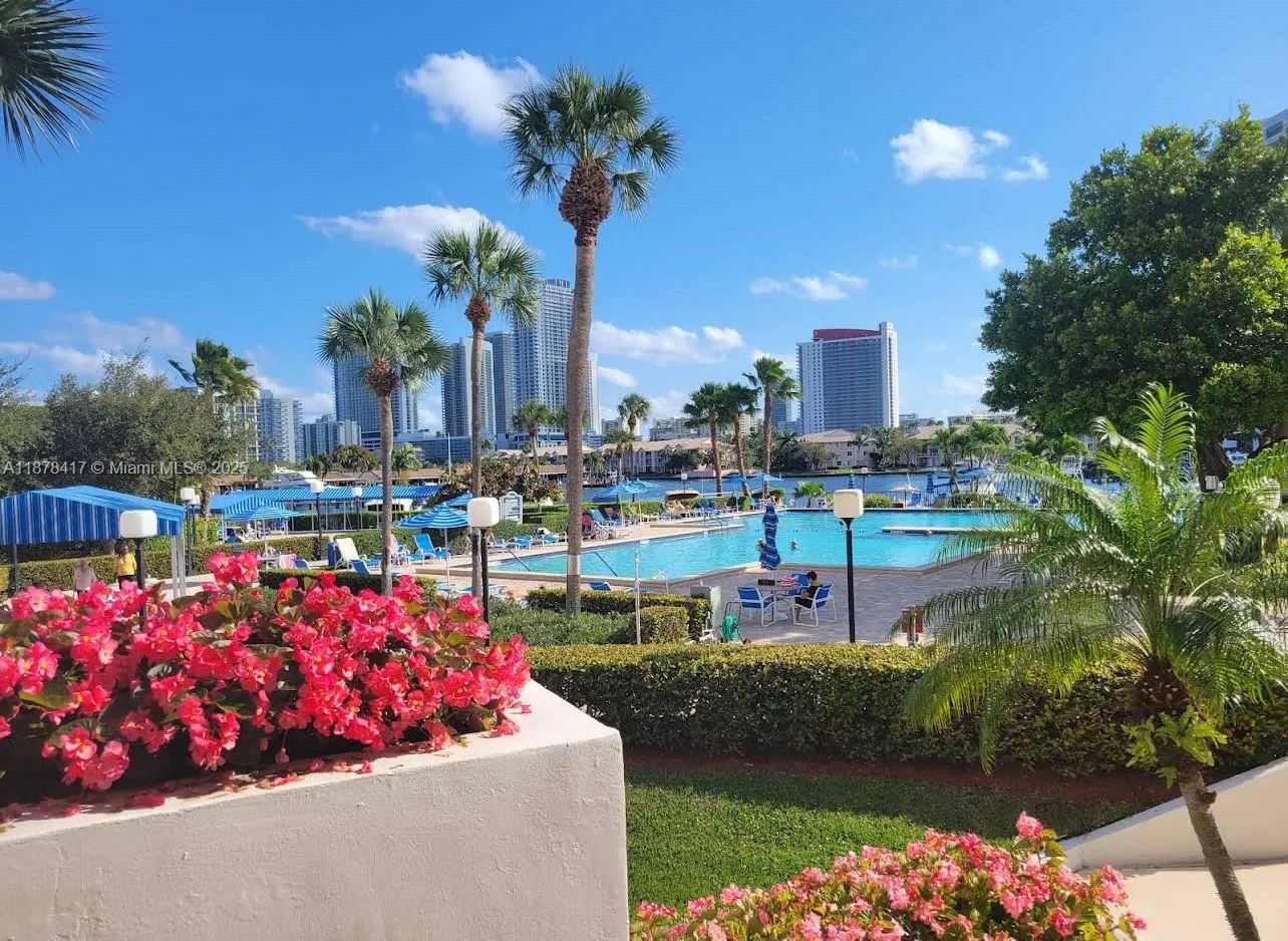 600 Three Islands Blvd, #418
