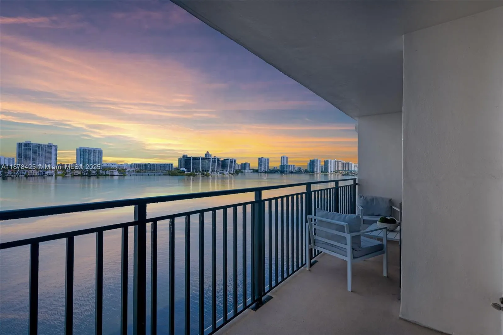 17720 N Bay Rd, #903