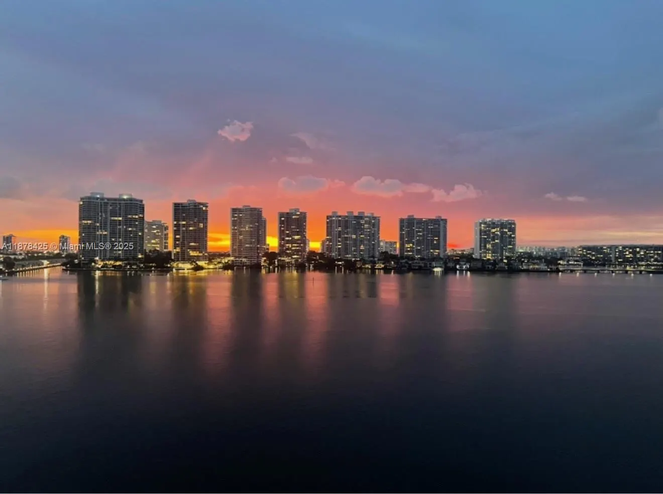 17720 N Bay Rd, #903