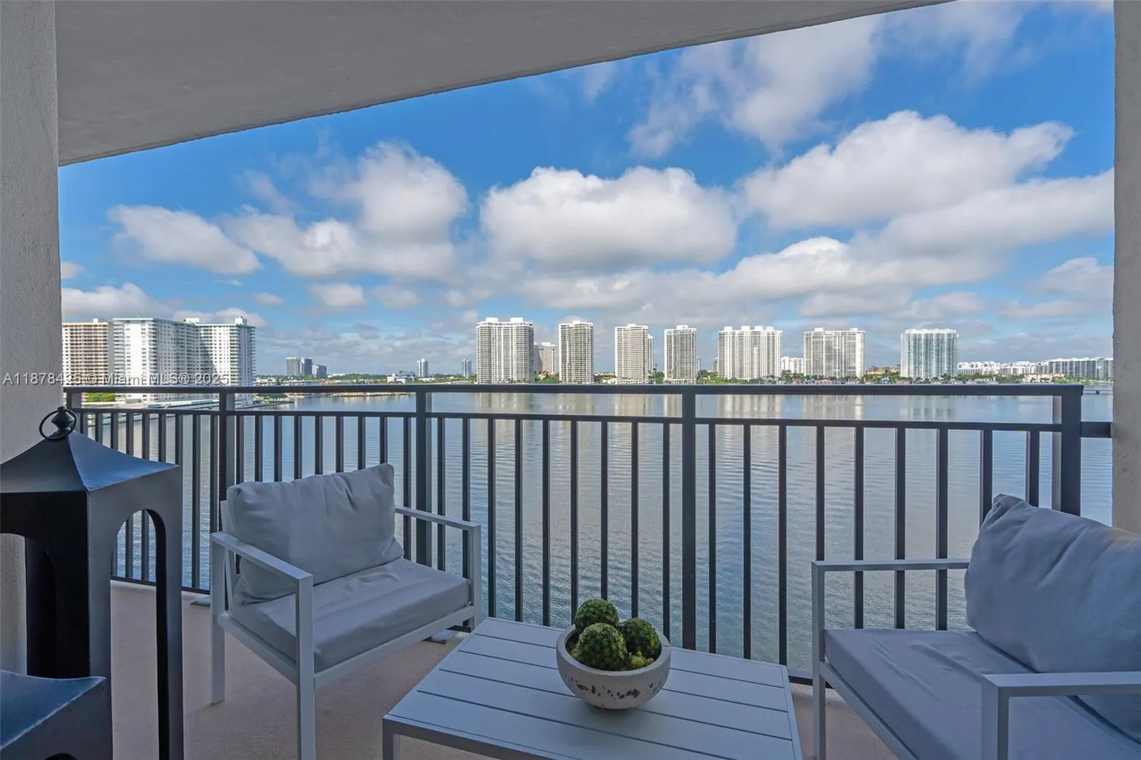 17720 N Bay Rd, #903