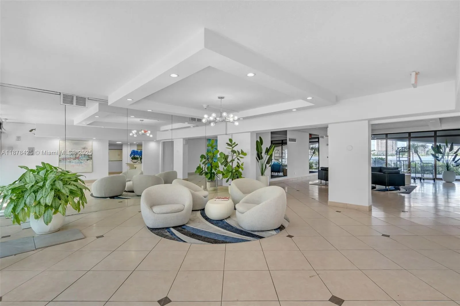 17720 N Bay Rd, #903