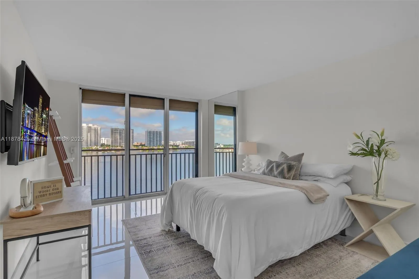 17720 N Bay Rd, #903