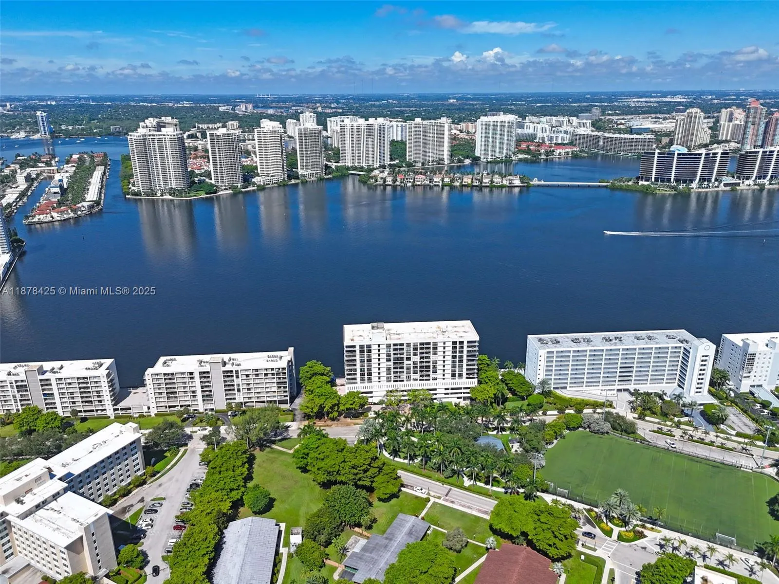 17720 N Bay Rd, #903