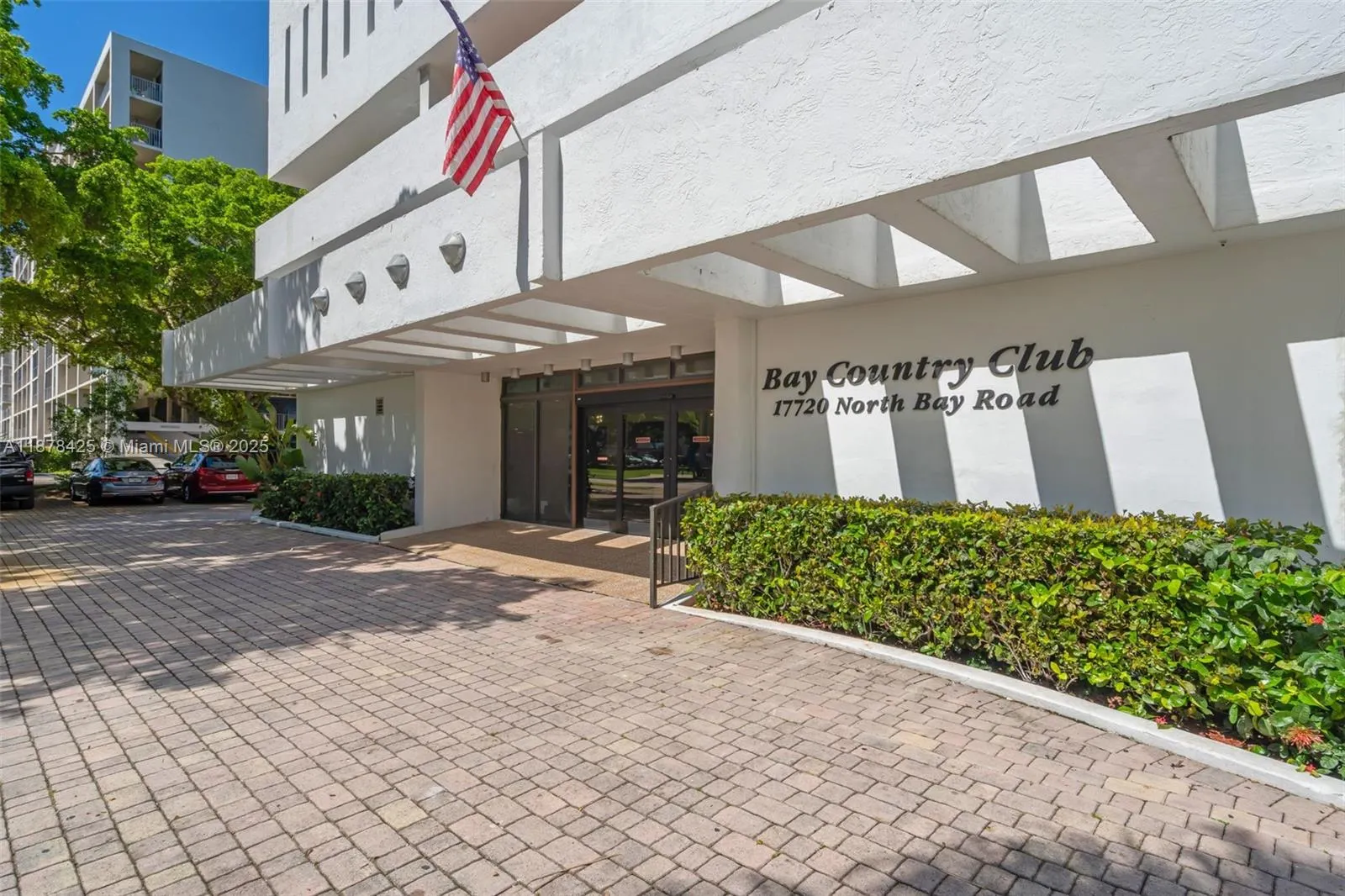 17720 N Bay Rd, #903