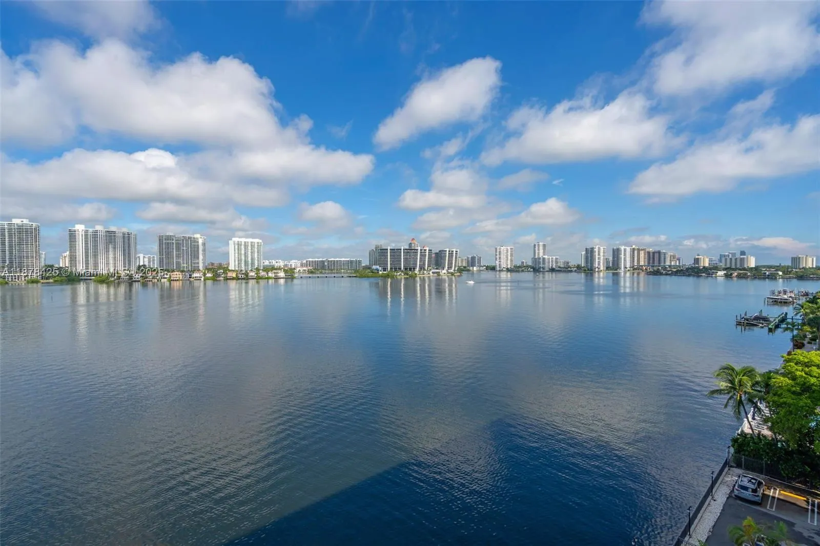 17720 N Bay Rd, #903