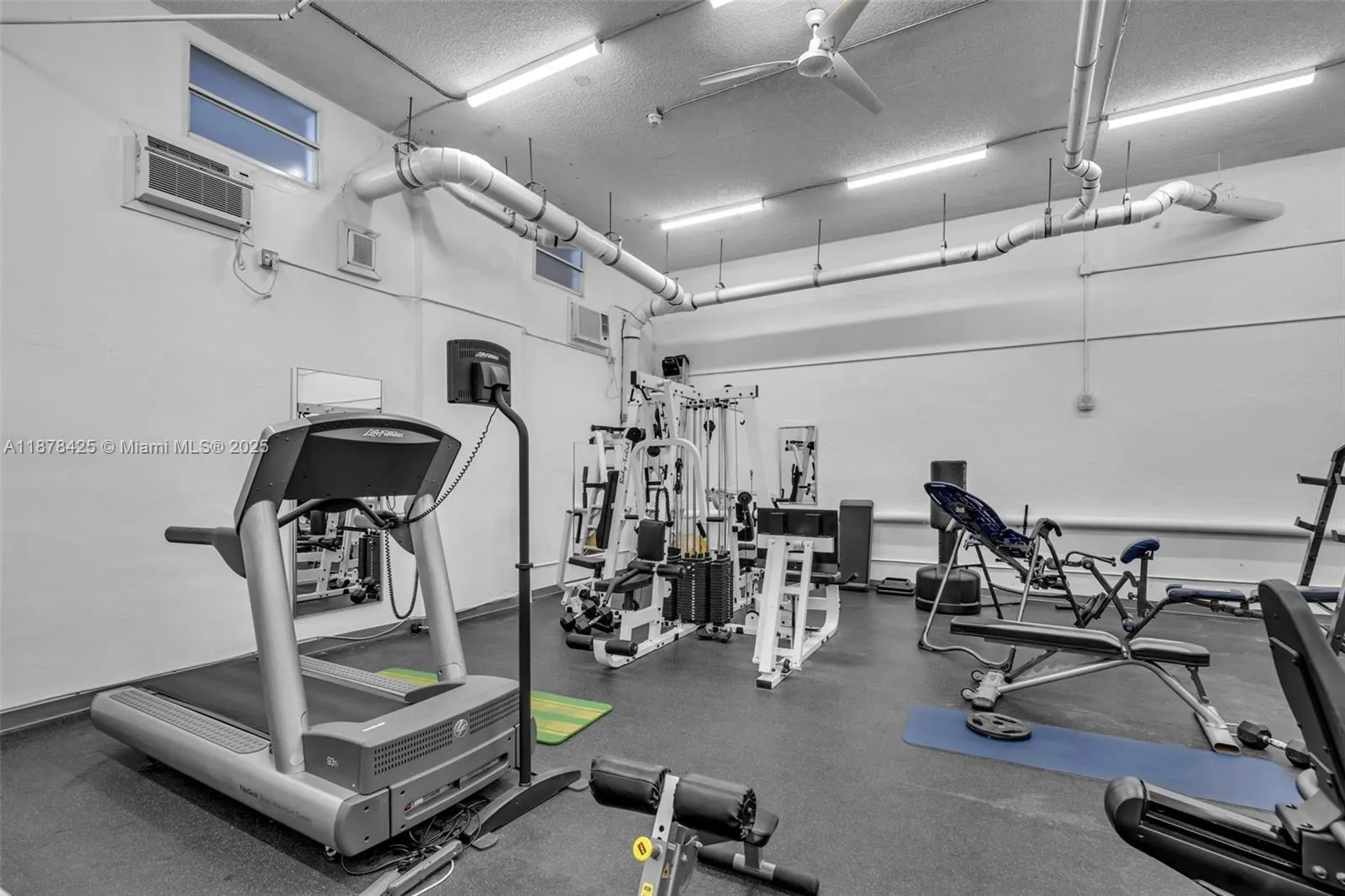 17720 N Bay Rd, #903