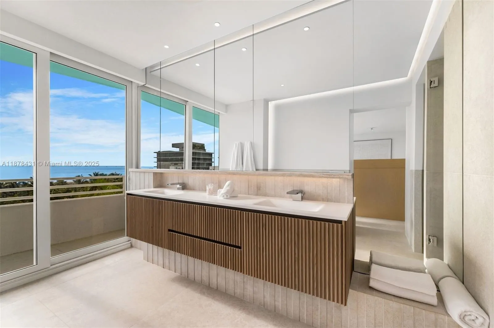 226 Ocean Dr, #7F/7G