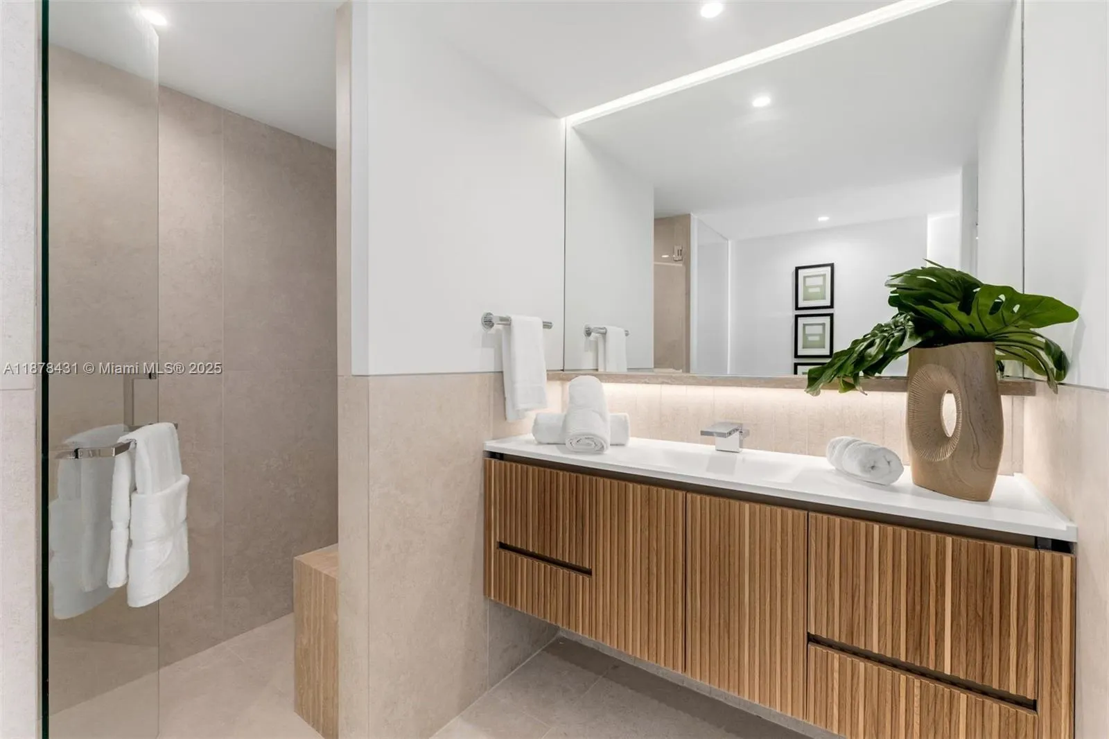 226 Ocean Dr, #7F/7G
