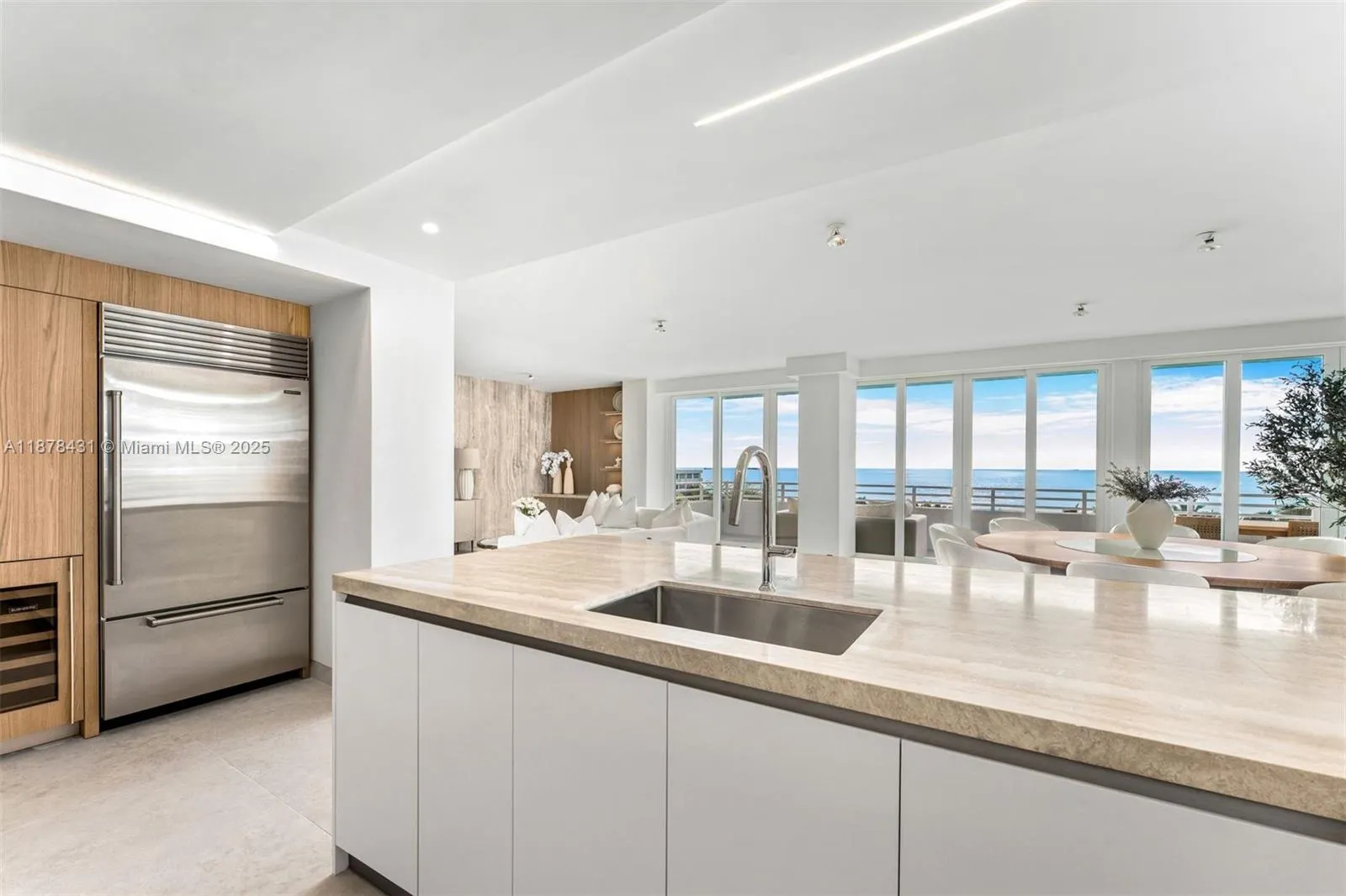 226 Ocean Dr, #7F/7G