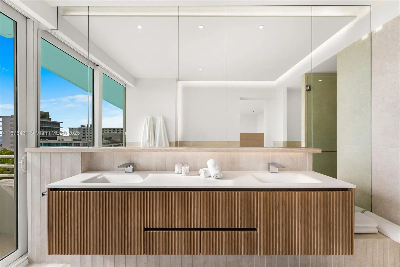226 Ocean Dr, #7F/7G