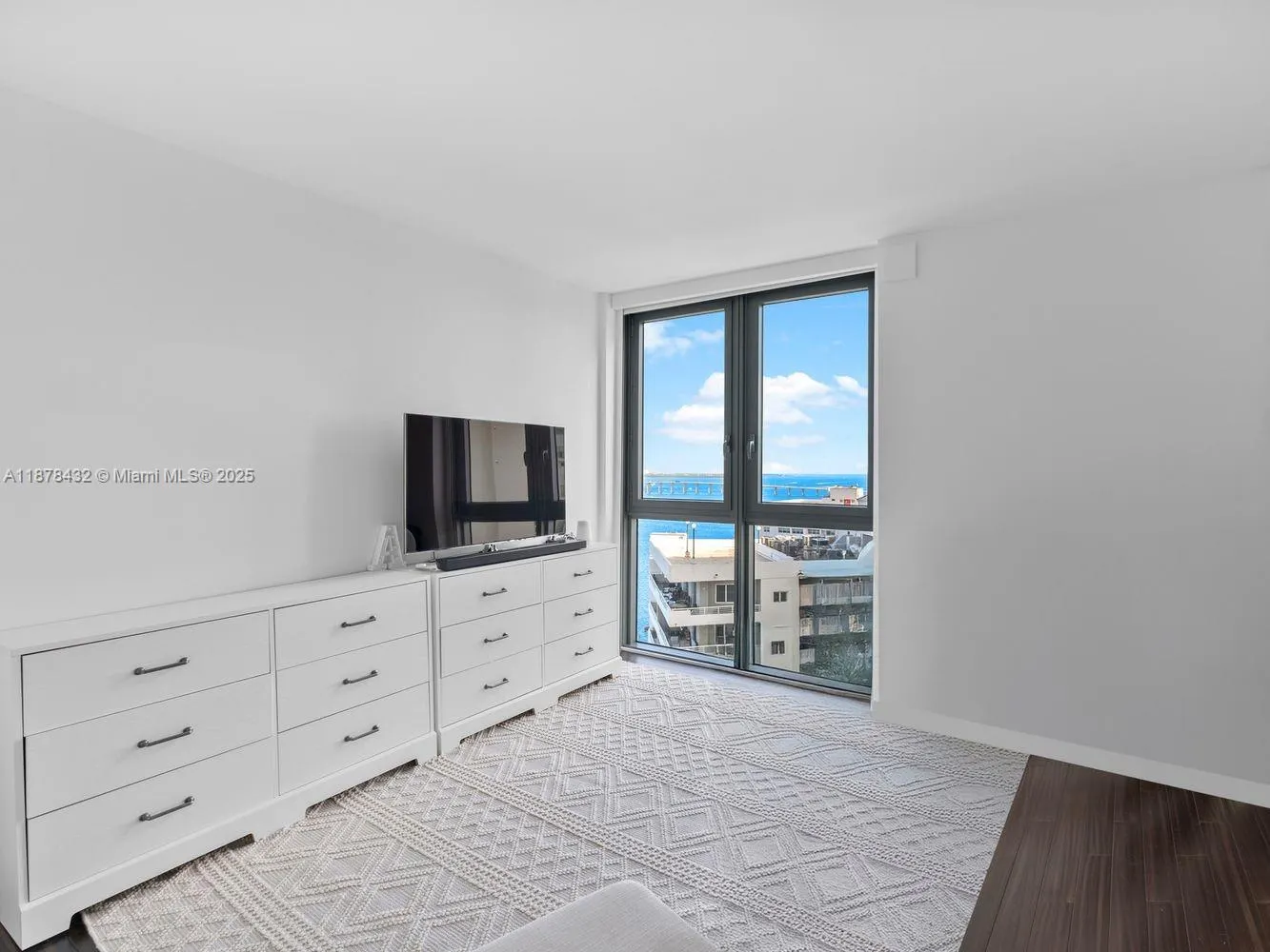 1331 Brickell Bay Dr, #1811