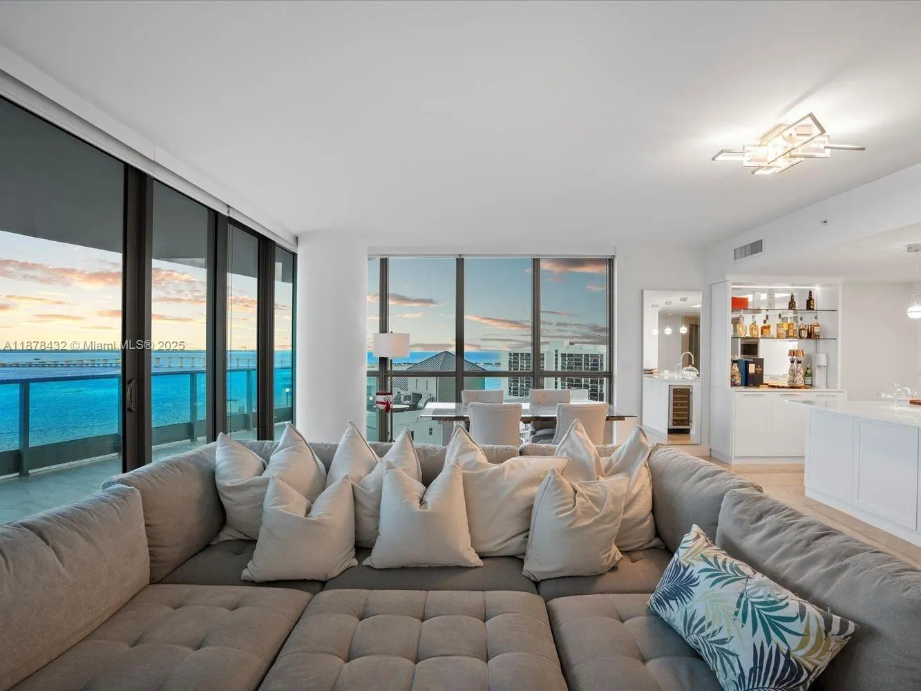 1331 Brickell Bay Dr, #1811