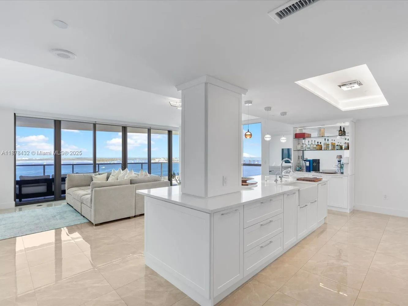 1331 Brickell Bay Dr, #1811