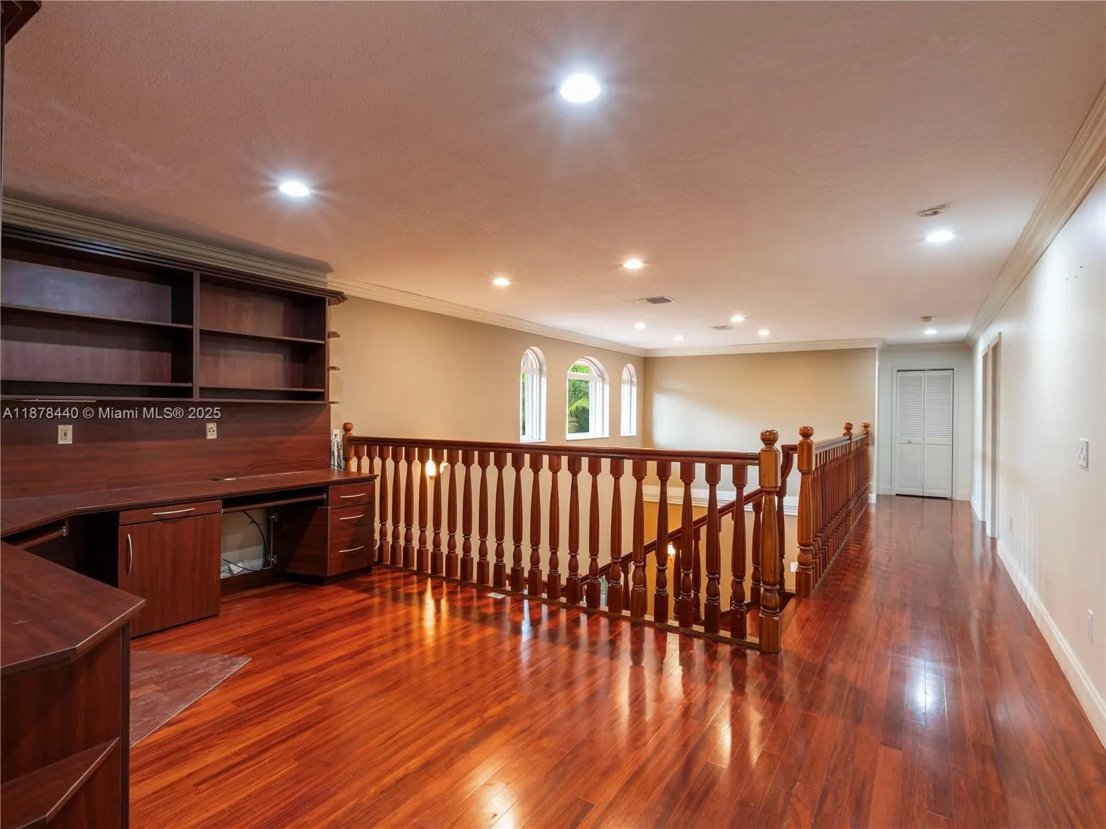 8311 NW 166th Ter