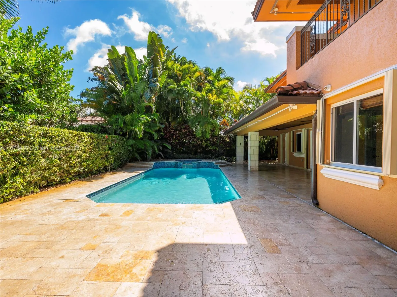 8311 NW 166th Ter