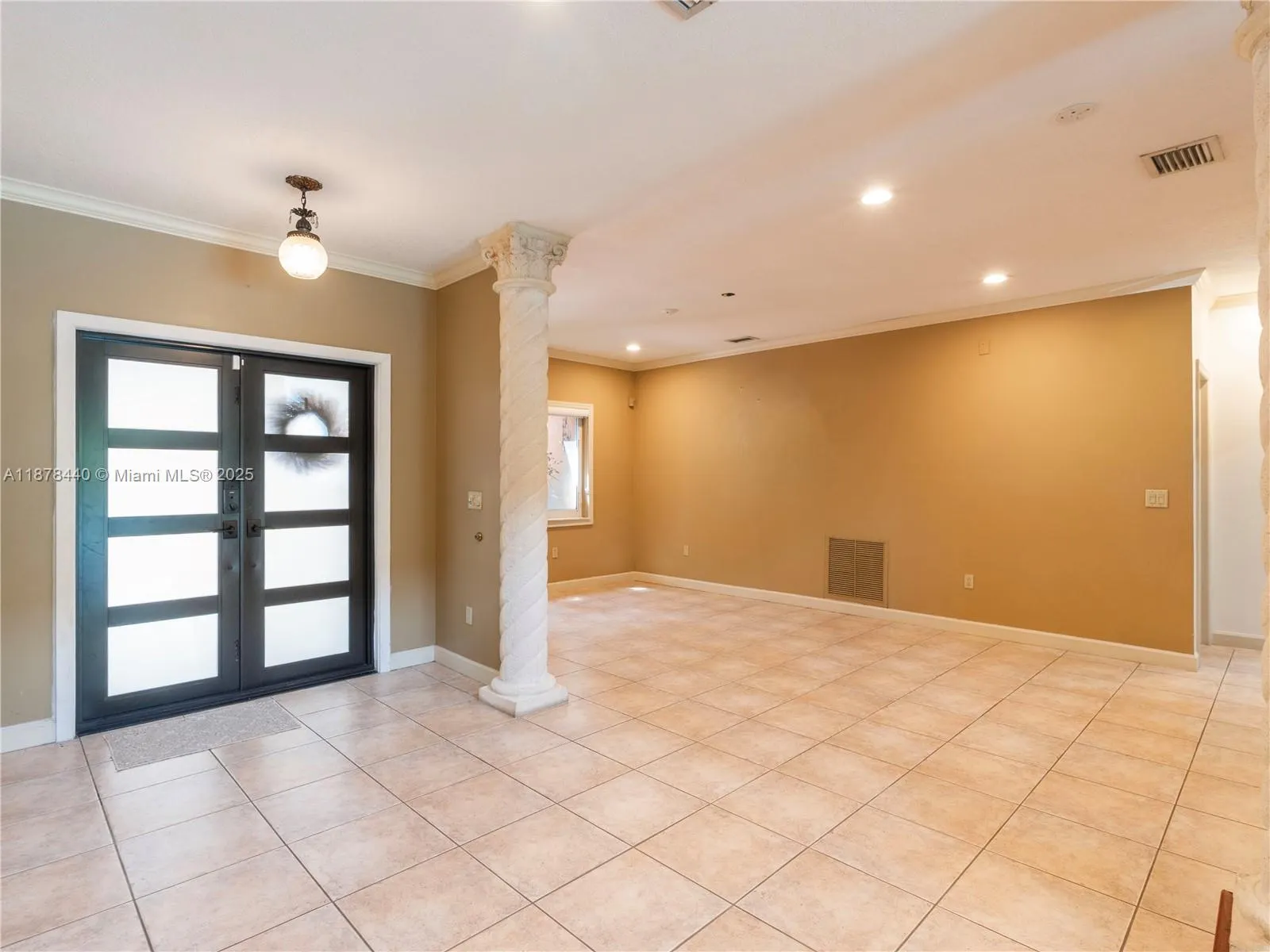 8311 NW 166th Ter
