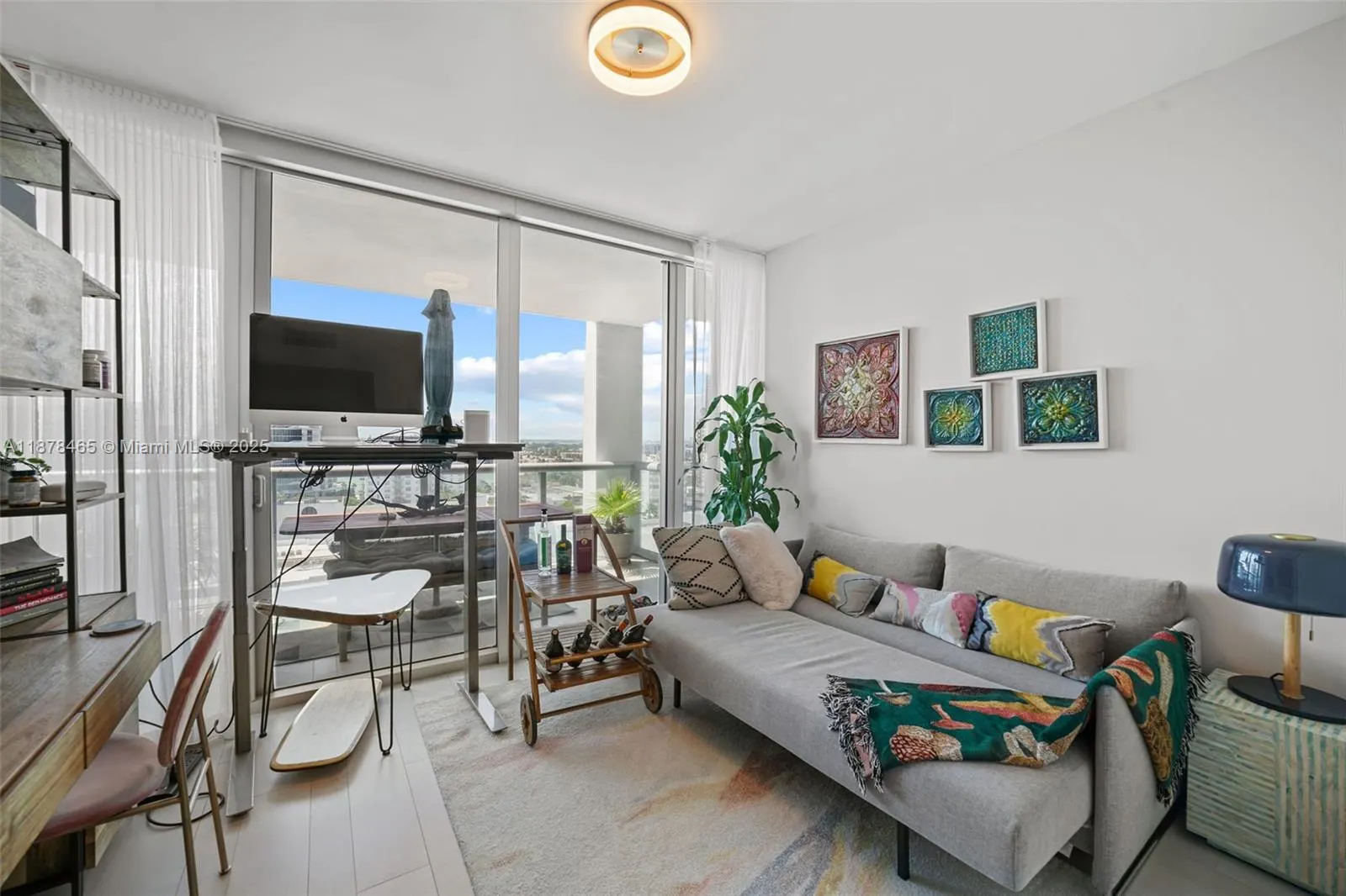 6799 Collins Ave, #1006