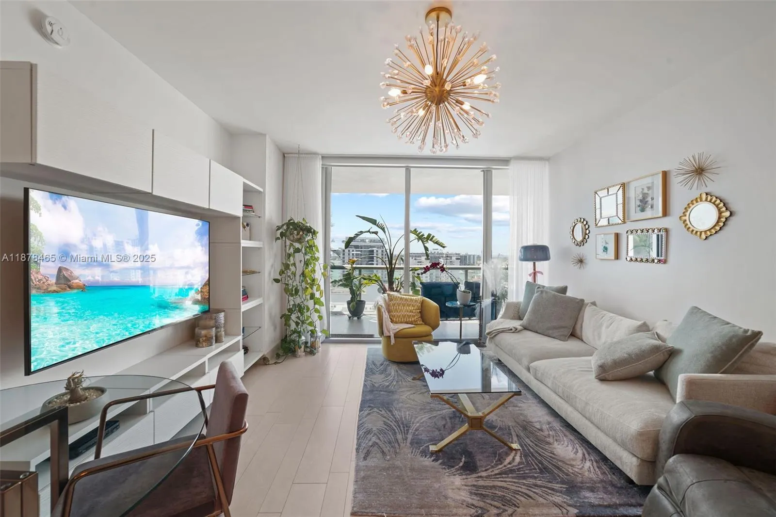 6799 Collins Ave, #1006