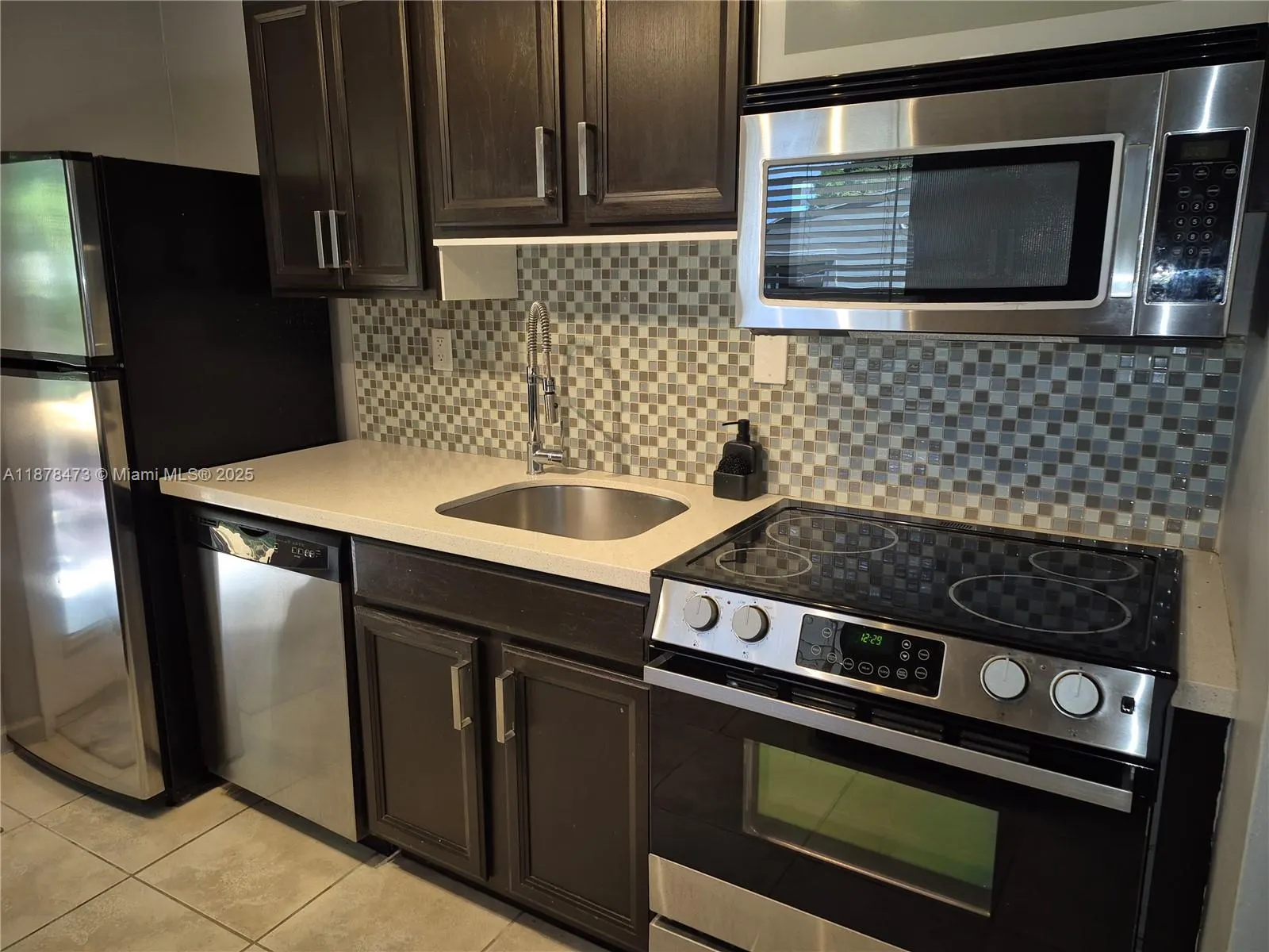 67 NE 25th St, #1