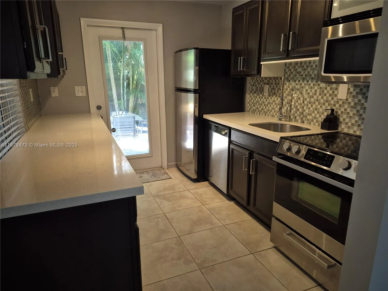 67 NE 25th St, #1