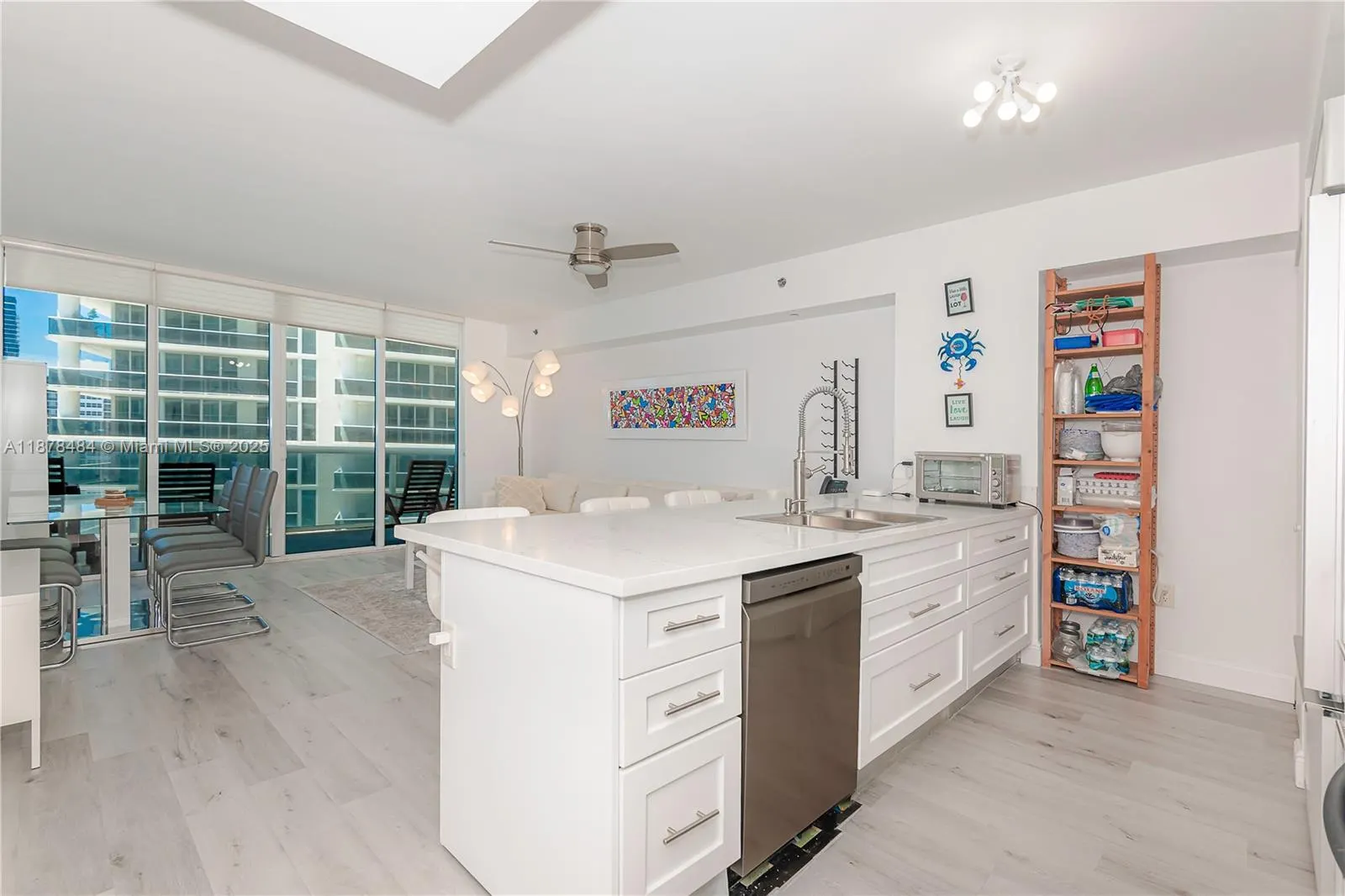 1830 S Ocean Dr, #1605