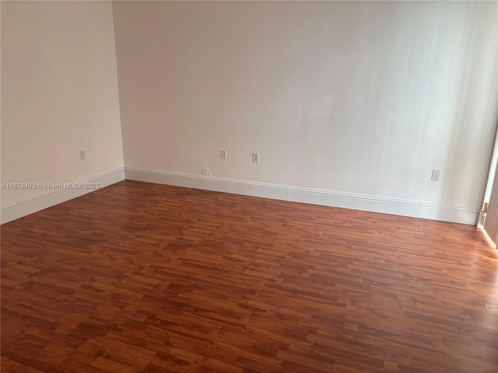 140 S Dixie Hwy, #411