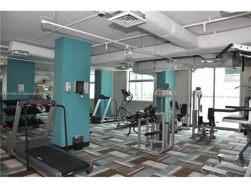 140 S Dixie Hwy, #411