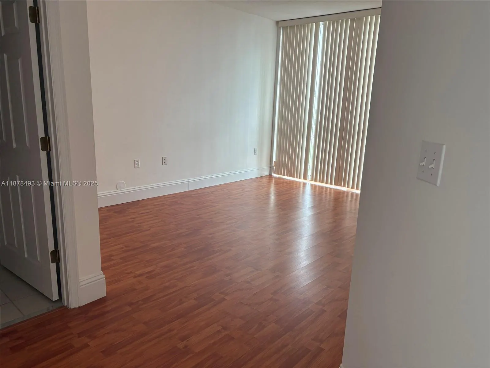 140 S Dixie Hwy, #411
