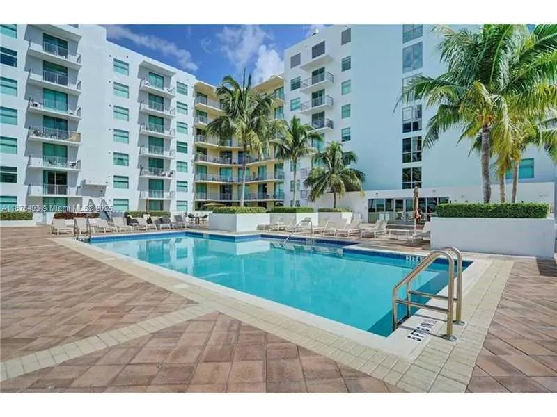 140 S Dixie Hwy, #411