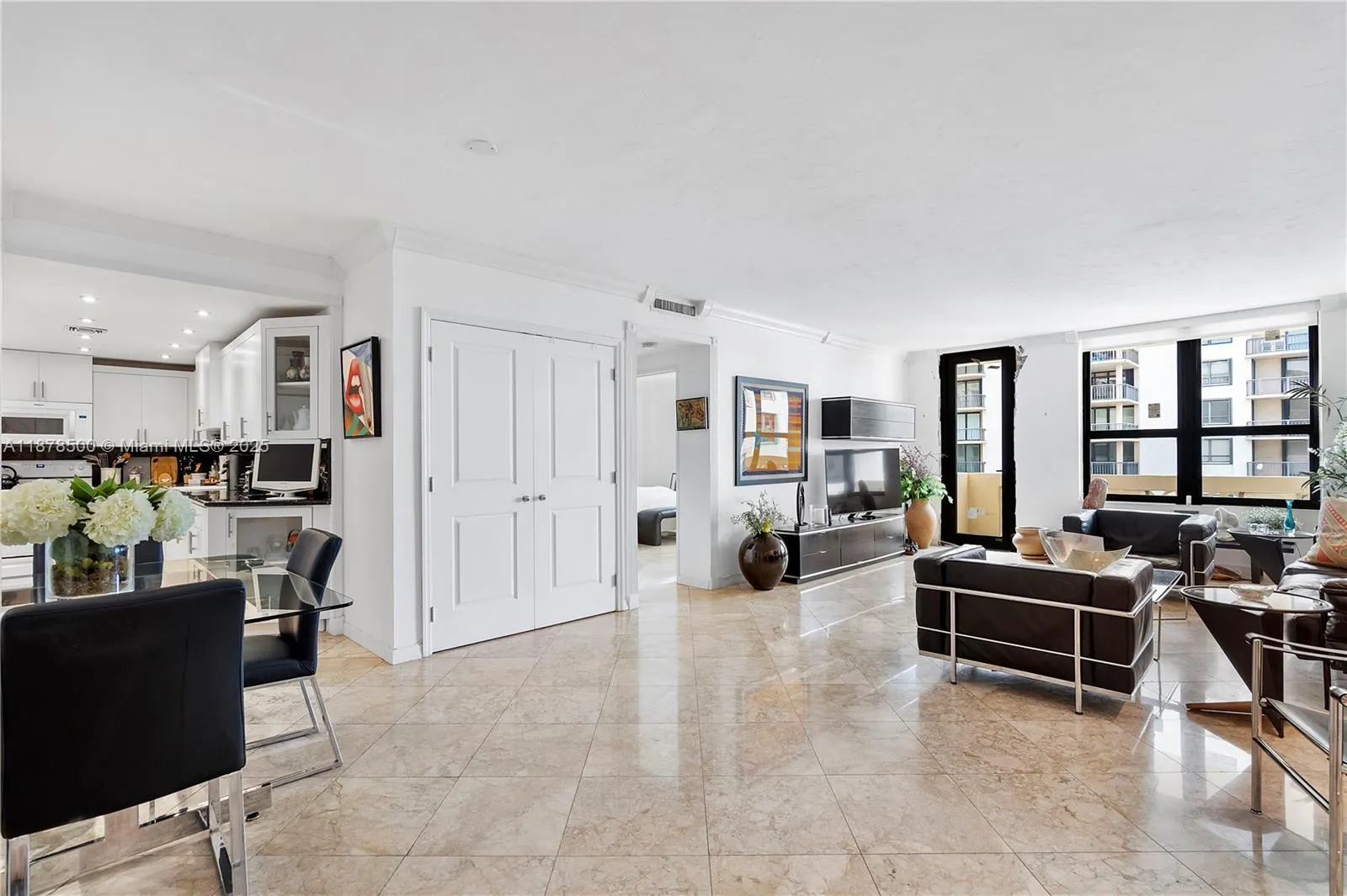 10185 Collins Ave, #1210