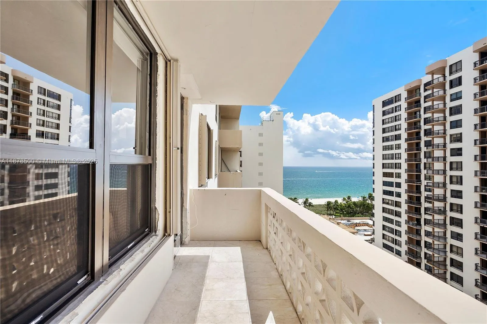 10185 Collins Ave, #1210
