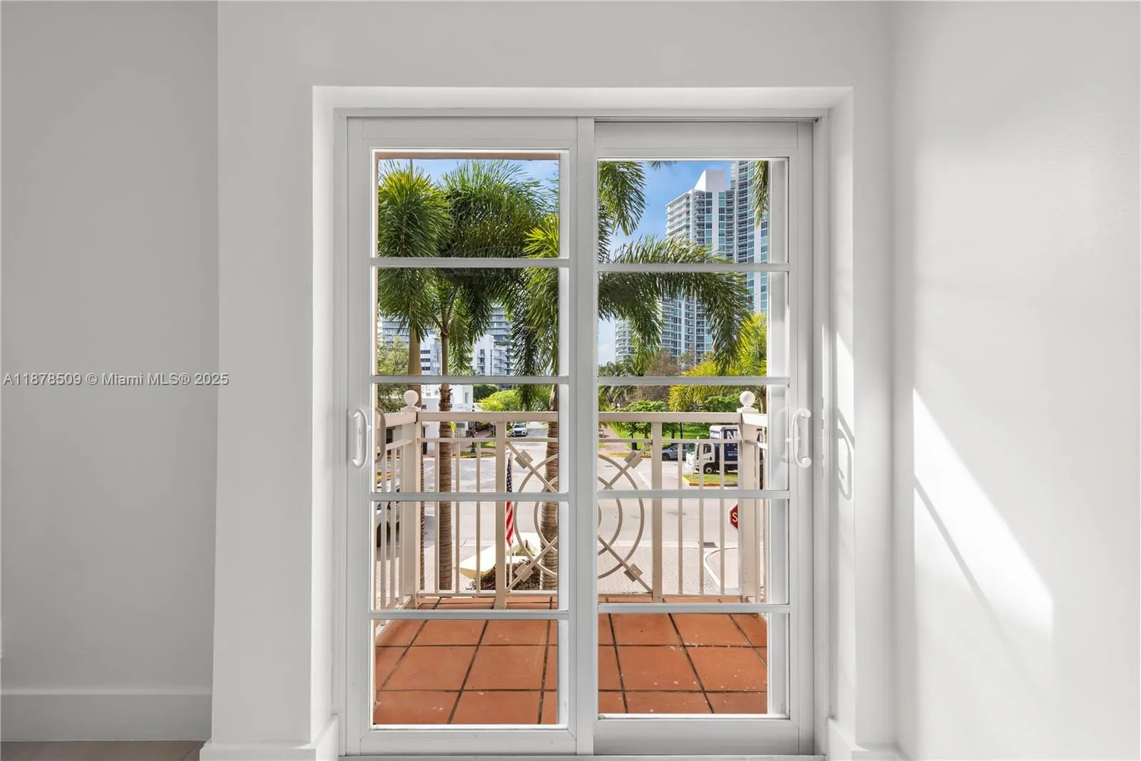 100 Jefferson Ave, #10004