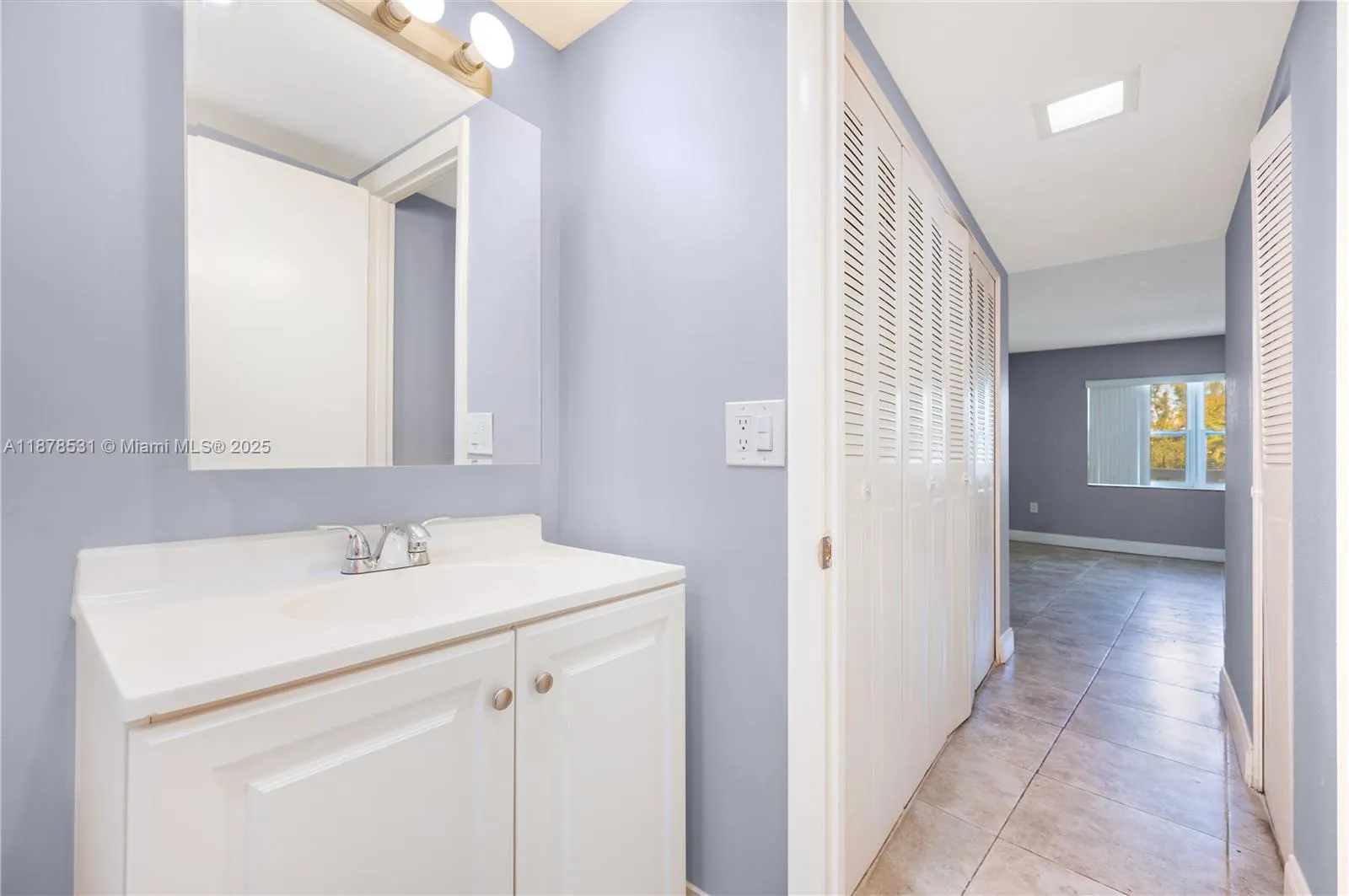 4141 Nautilus Dr, #2F