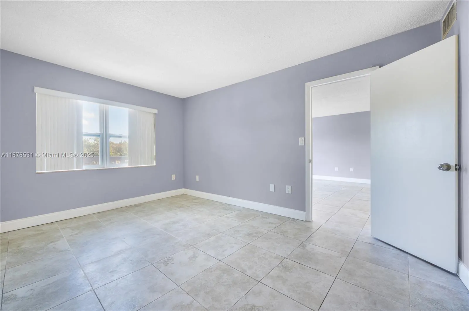 4141 Nautilus Dr, #2F