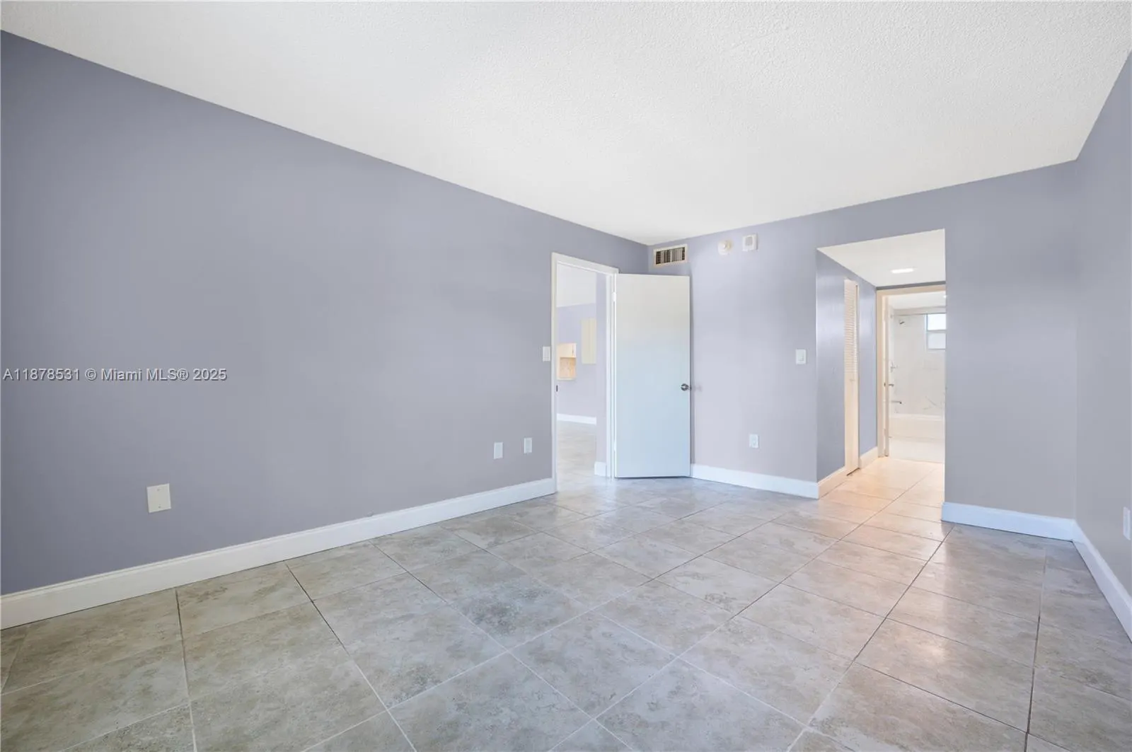 4141 Nautilus Dr, #2F