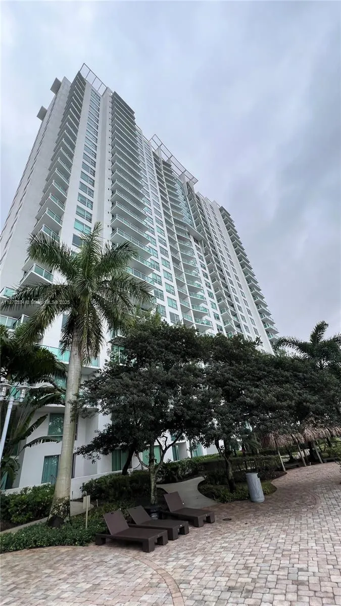 2641 N Flamingo Rd, #504N