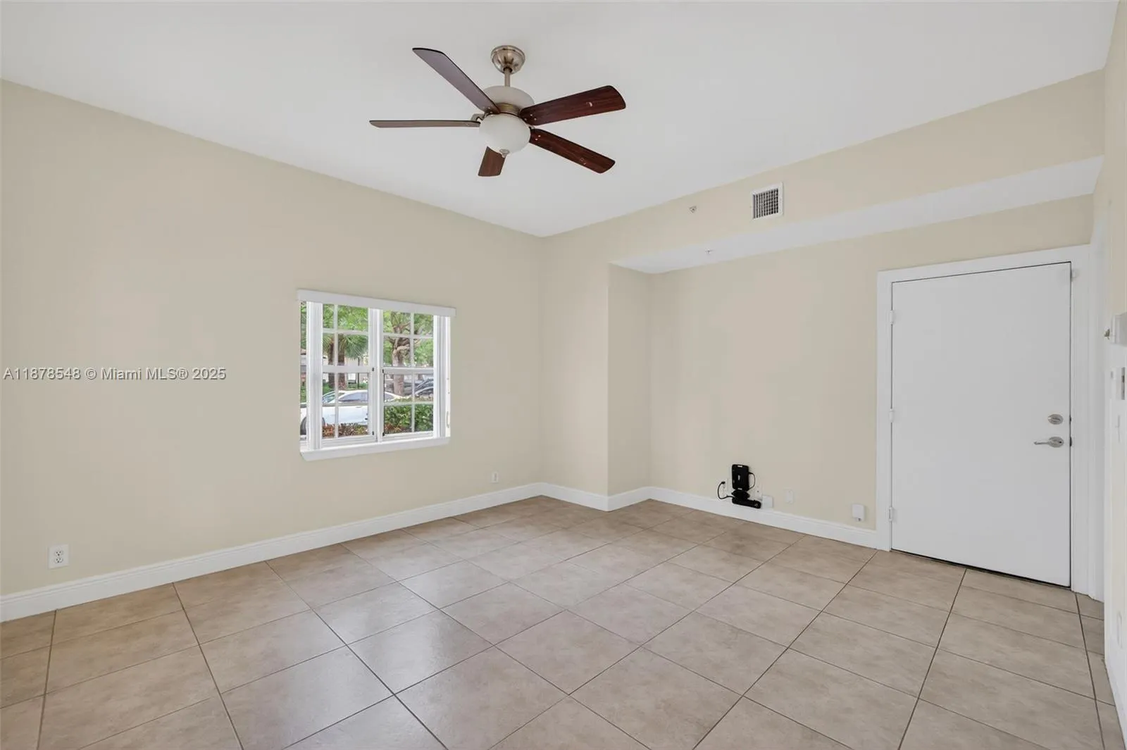 27 SW 6th Ct