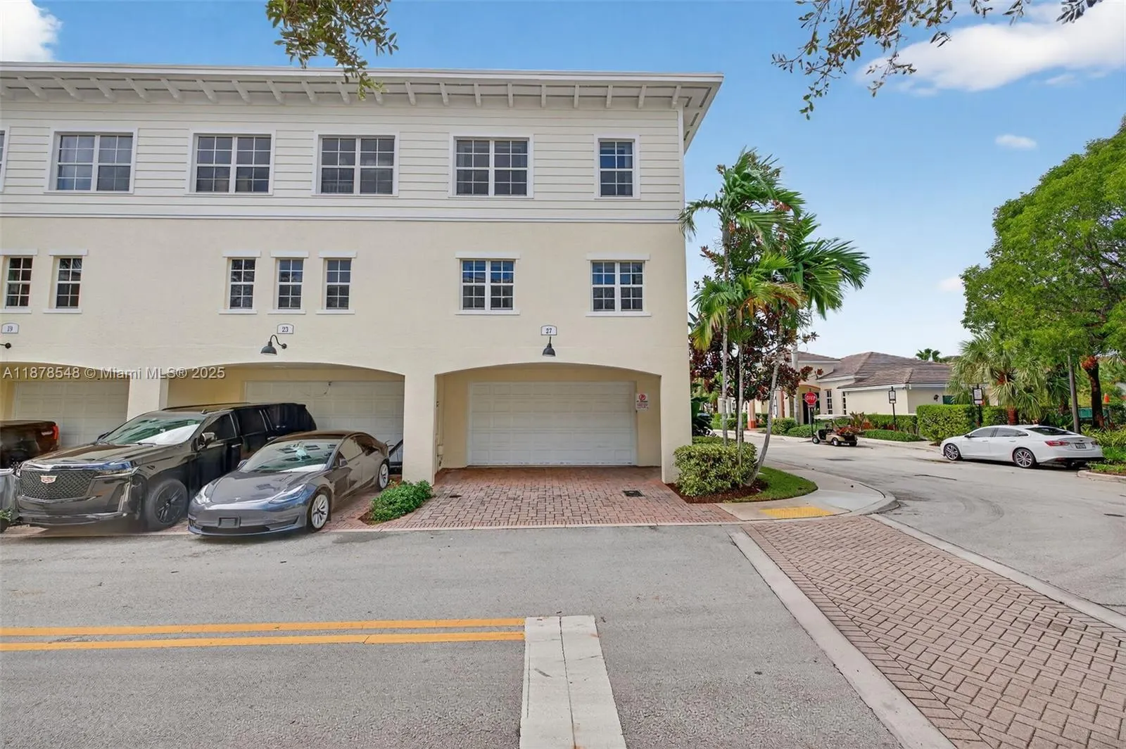 27 SW 6th Ct