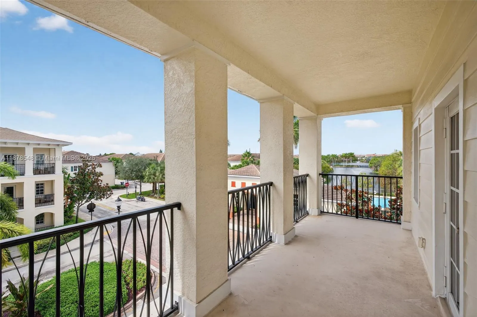 27 SW 6th Ct