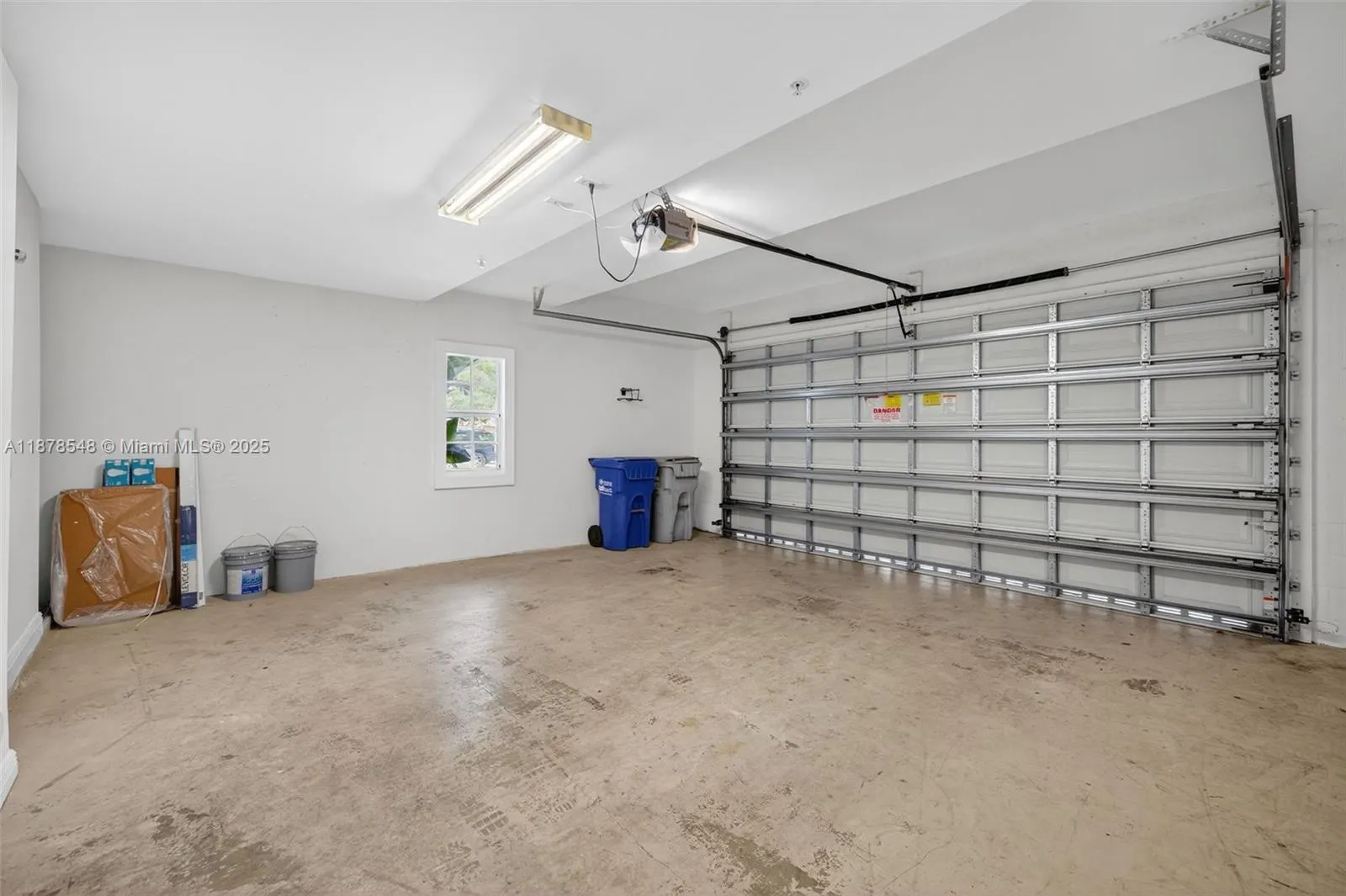 27 SW 6th Ct