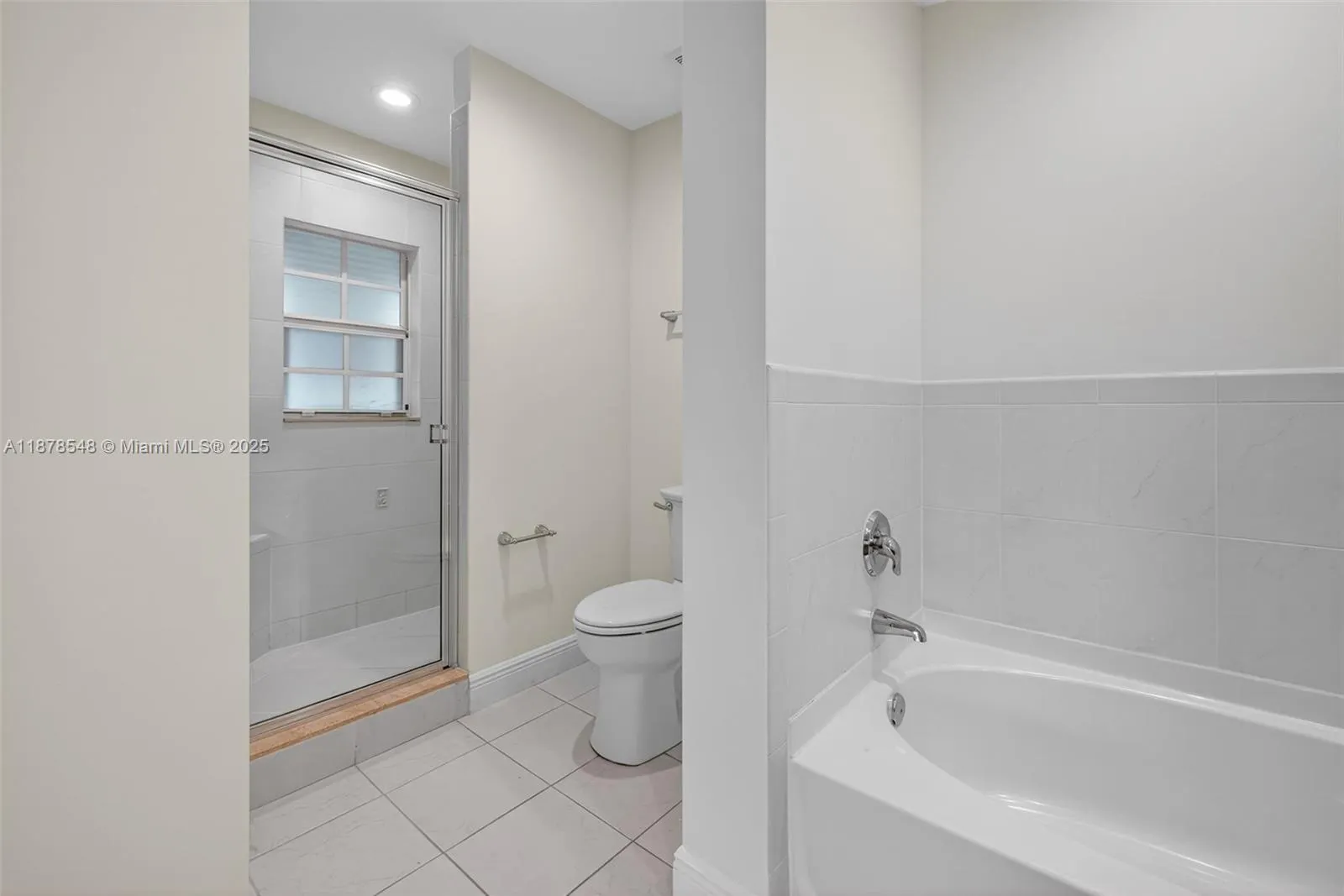 27 SW 6th Ct