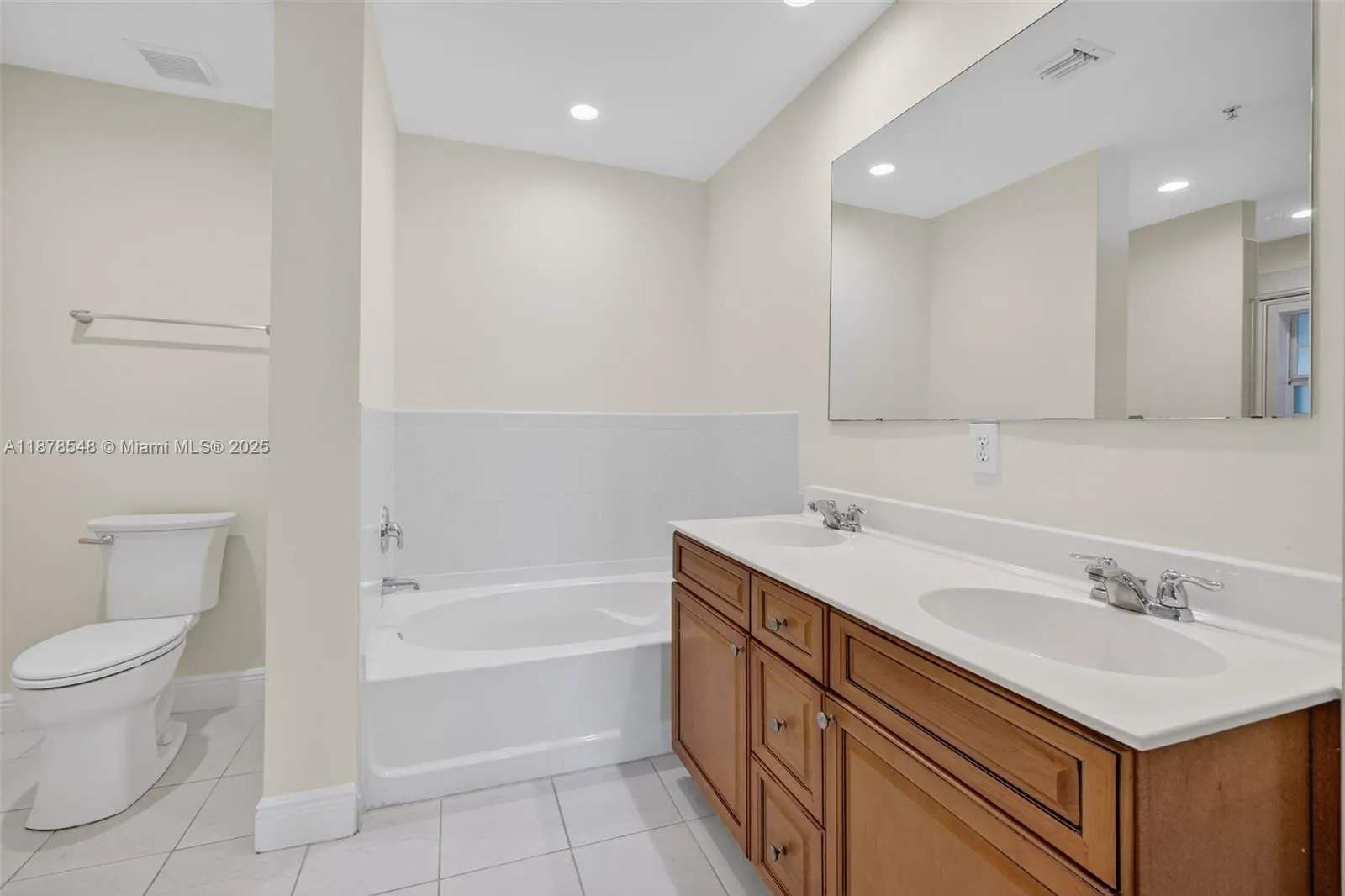 27 SW 6th Ct