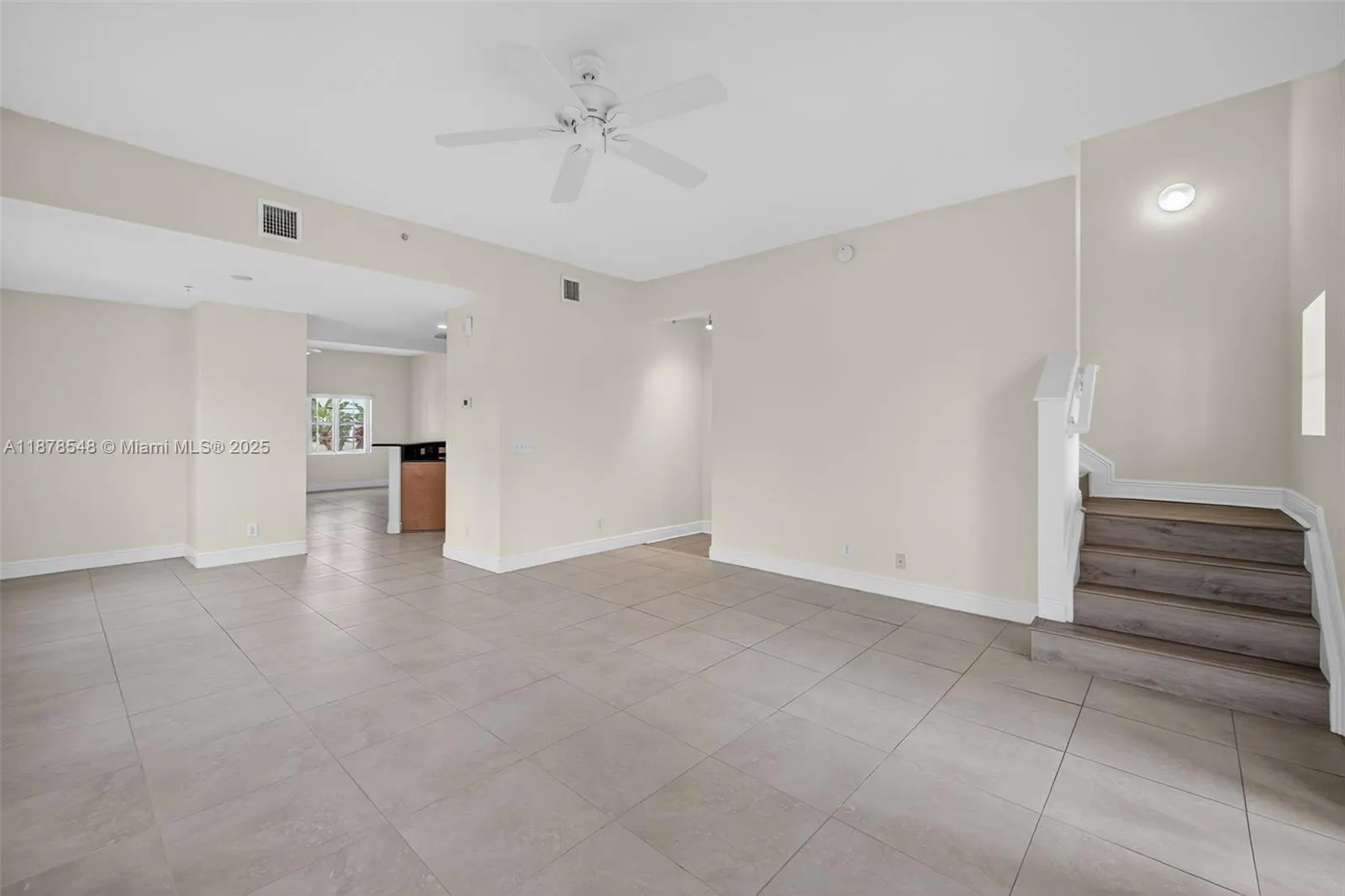 27 SW 6th Ct