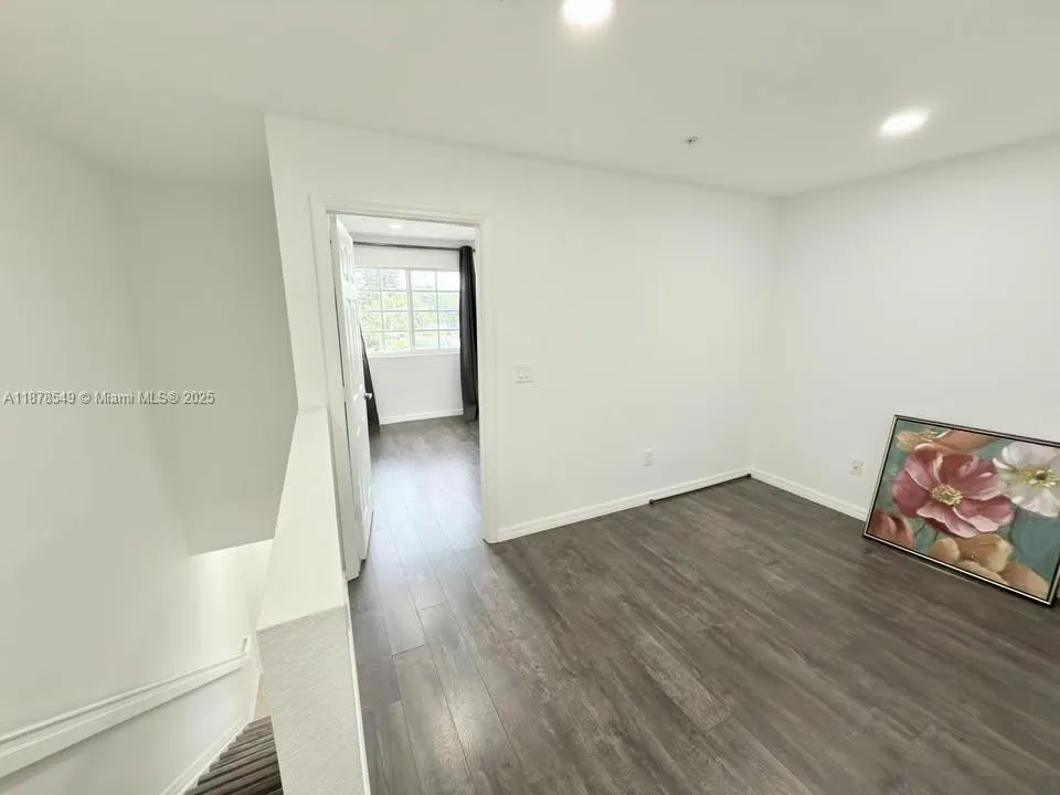 111 NW 2nd Ave, #10
