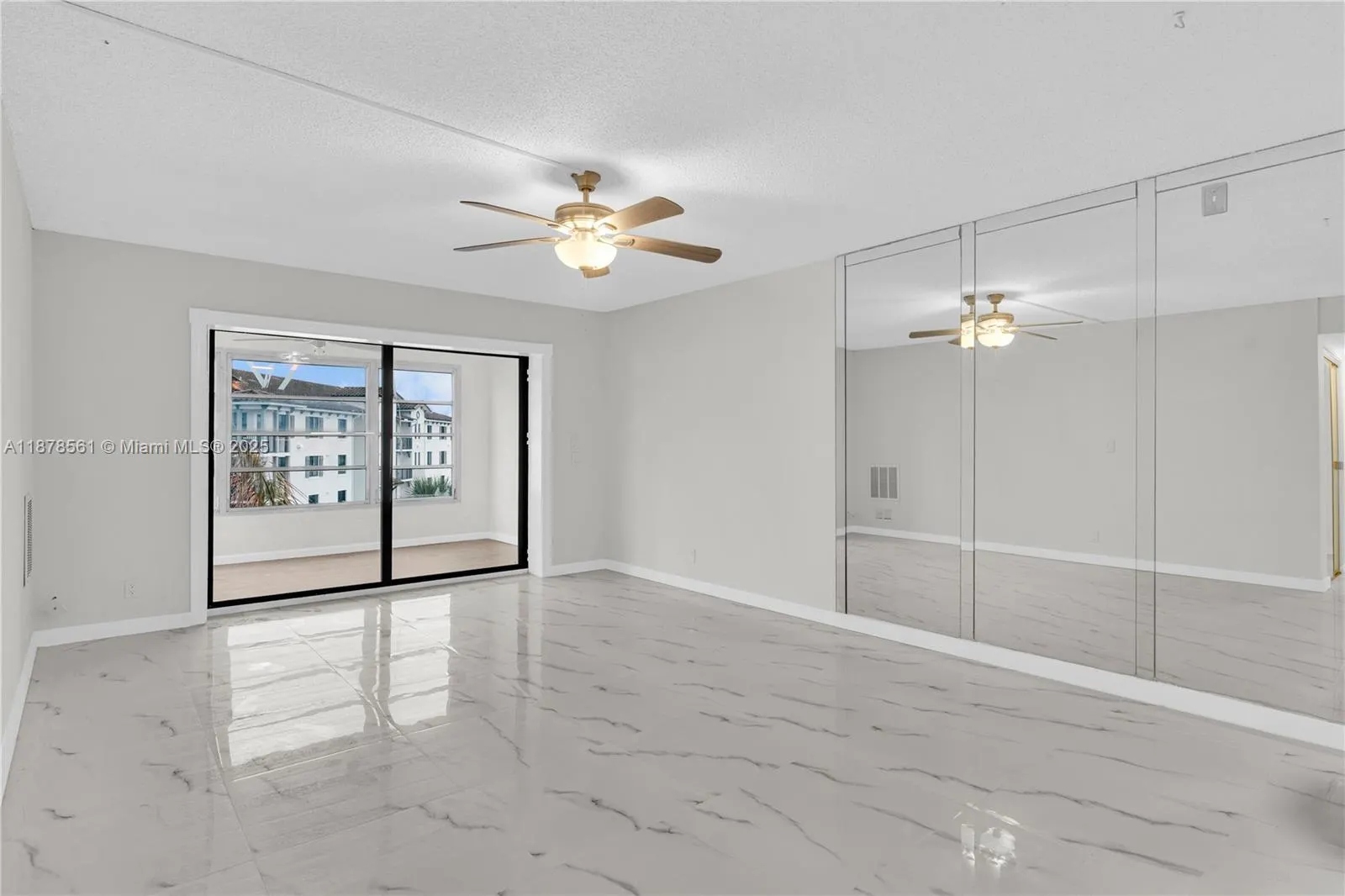 9355 SW 8th St, #425