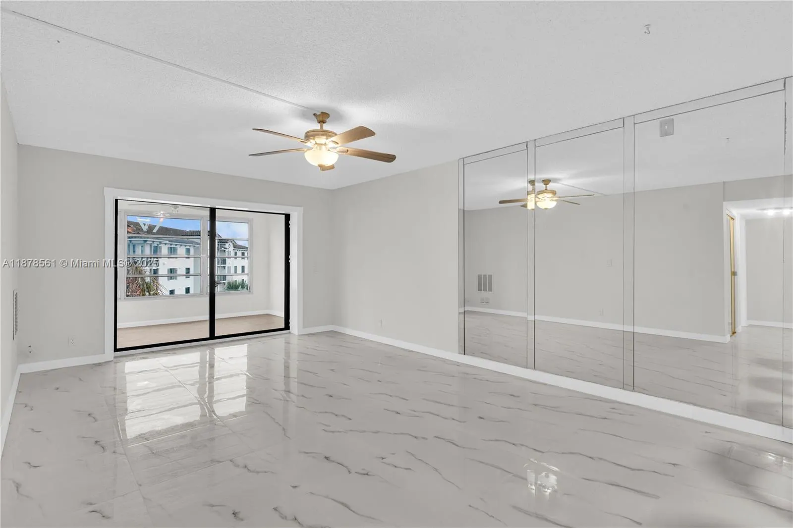 9355 SW 8th St, #425