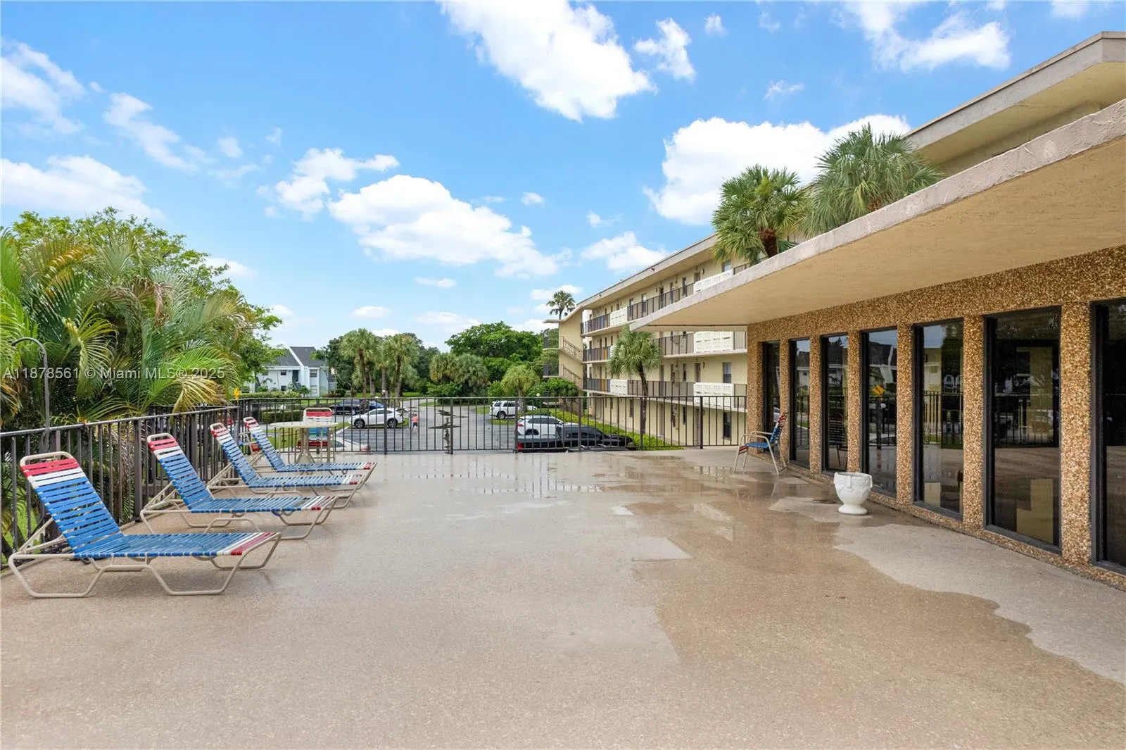 9355 SW 8th St, #425