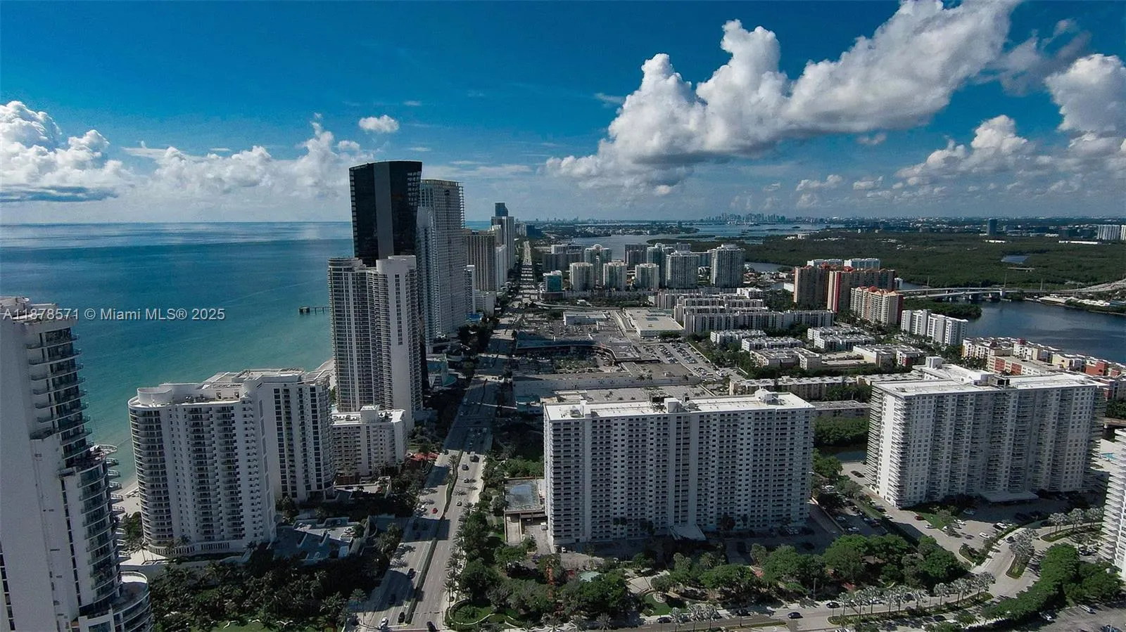 17555 Collins Ave, #704